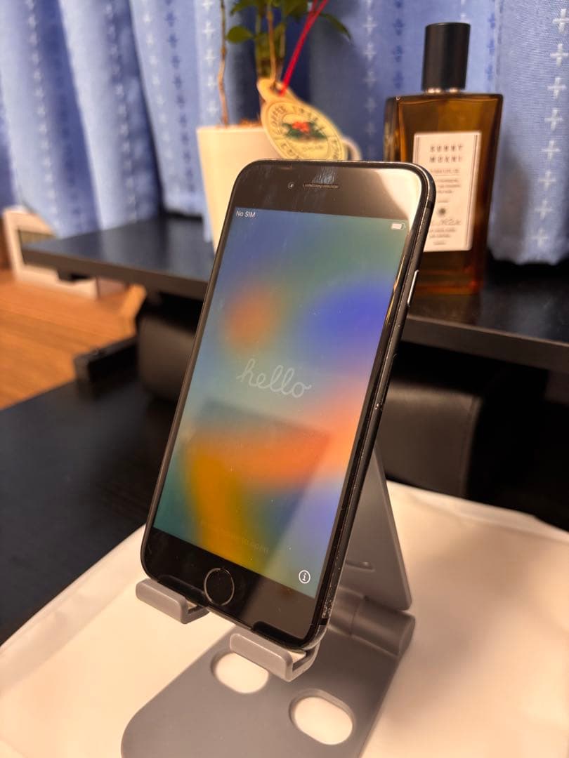 エモい写真に】iPhone 8 64GB /SIMフリー /初期化・探すオフ済 - メルカリ