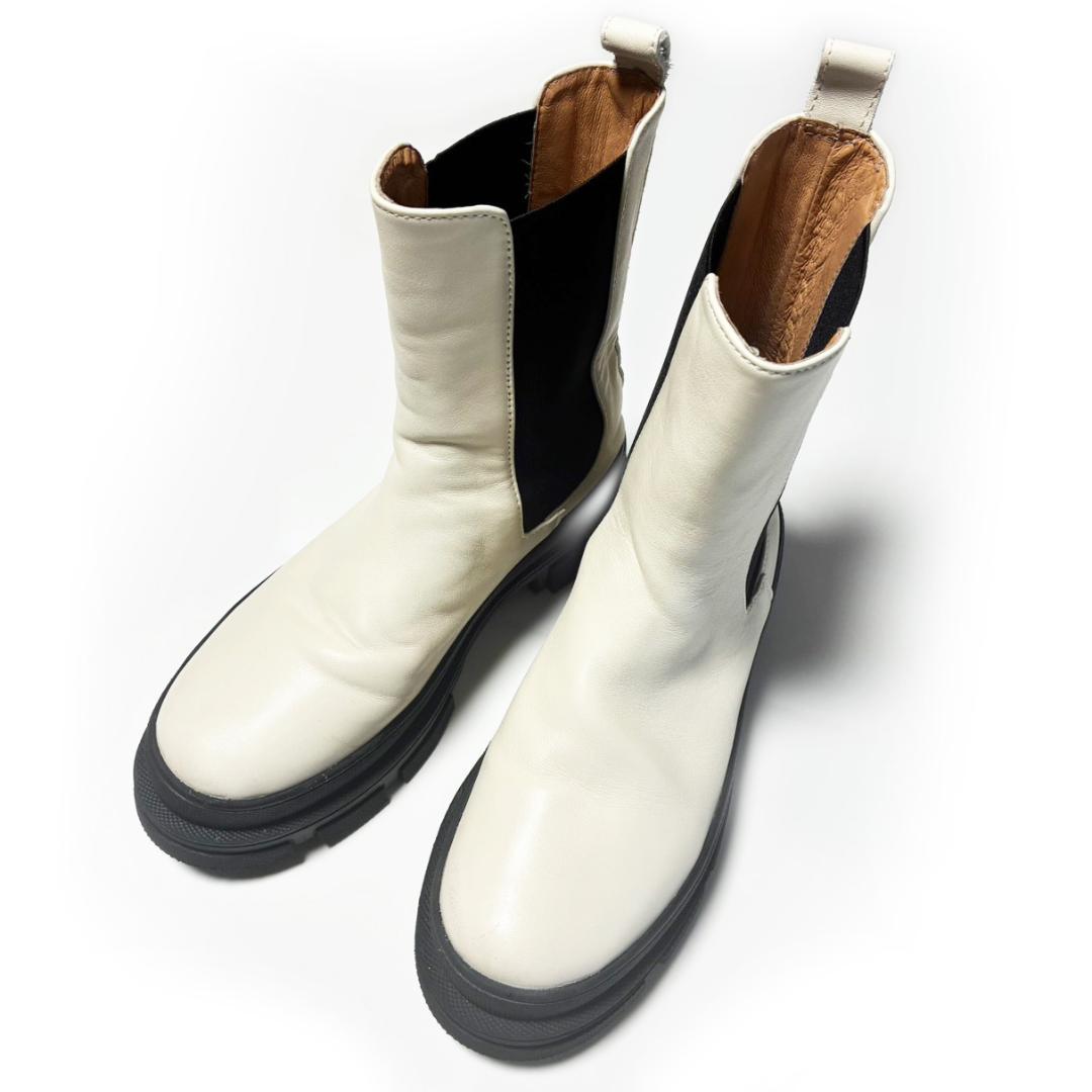 アトリエブルージュ ホワイトレザー サイドゴアタンクソールブーツ