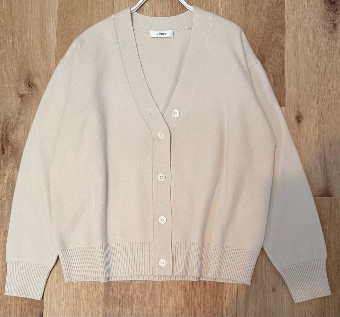 美品 ebure ハイゲージ カシミヤ カーディガン ホワイト 56,100円