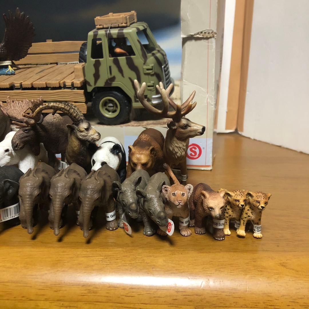 シュライヒ(Schleich) フィギュア 33体+トラック1台セット その他3