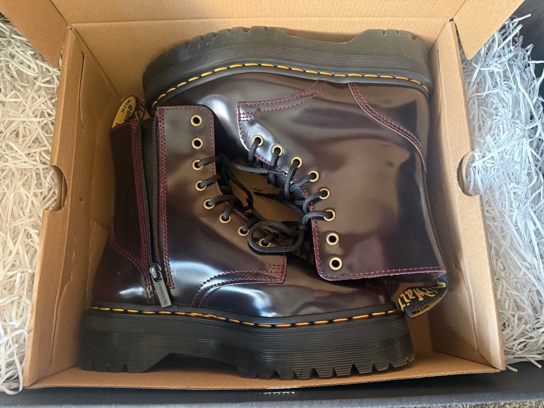 Dr. Martens バーガンディ JADON 8 ホールブーツ Dr.Martens（ドクターマーチン） ブーツ JADON 8 ホール ブーツ