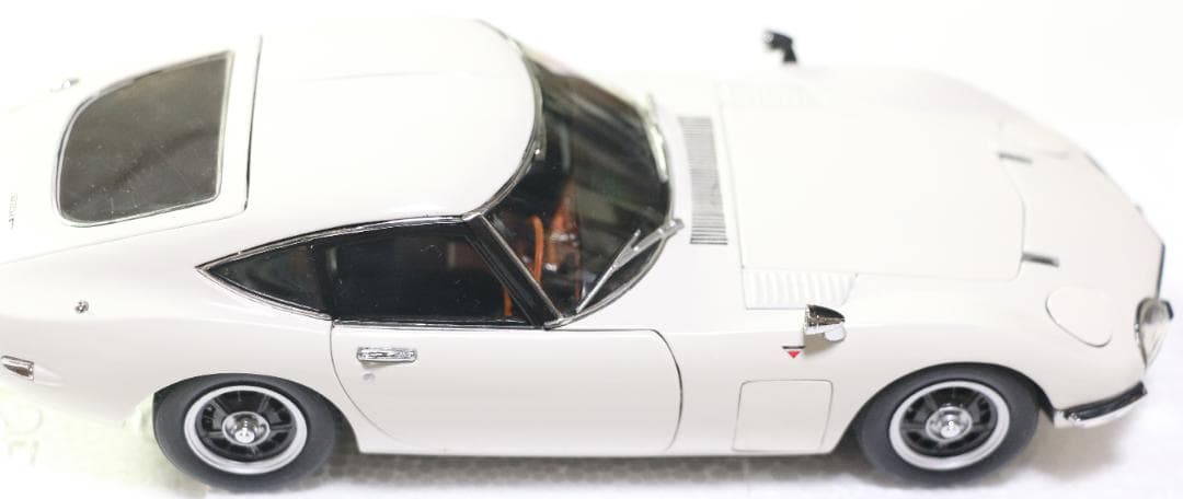 貴重 エブロ トヨタ2000GT 1/24 中古品 - メルカリ