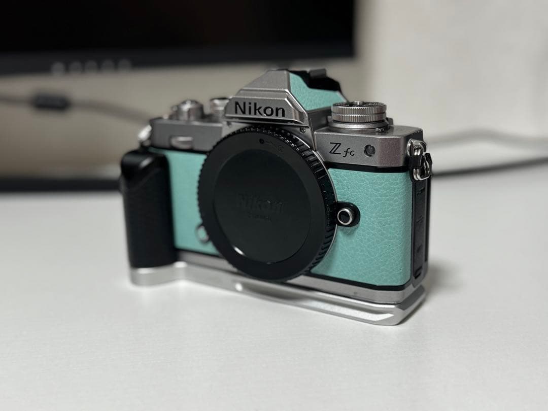 Nikon Z fc ミラーレス一眼 カメラ Amazon | Nikon ミラーレス一眼カメラ Z fc ボディ Zfc シルバー