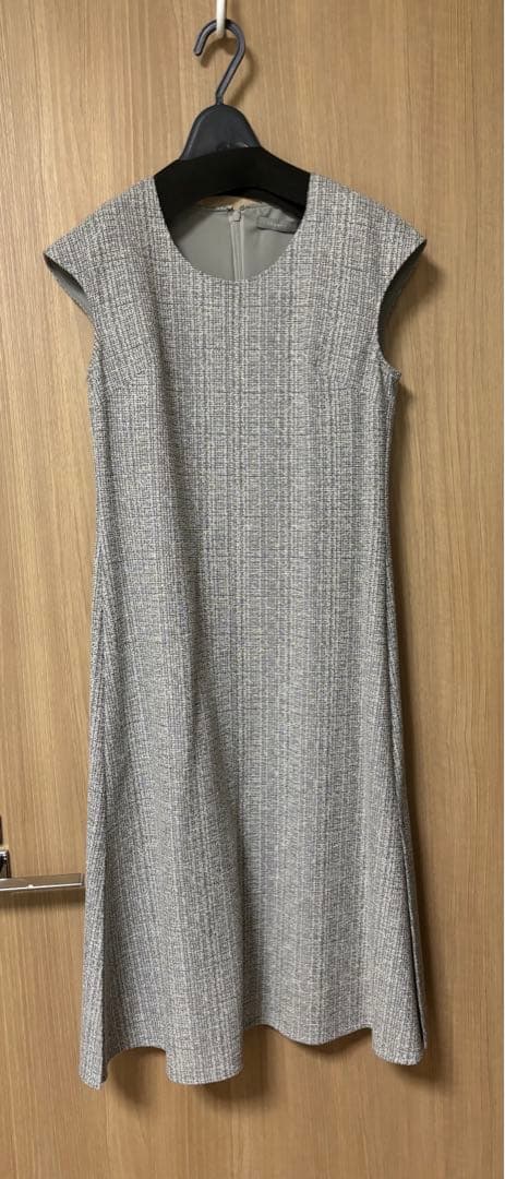 セオリーリュクス ワンピース img_28e8046d09a4c5d42ab0b82ac8