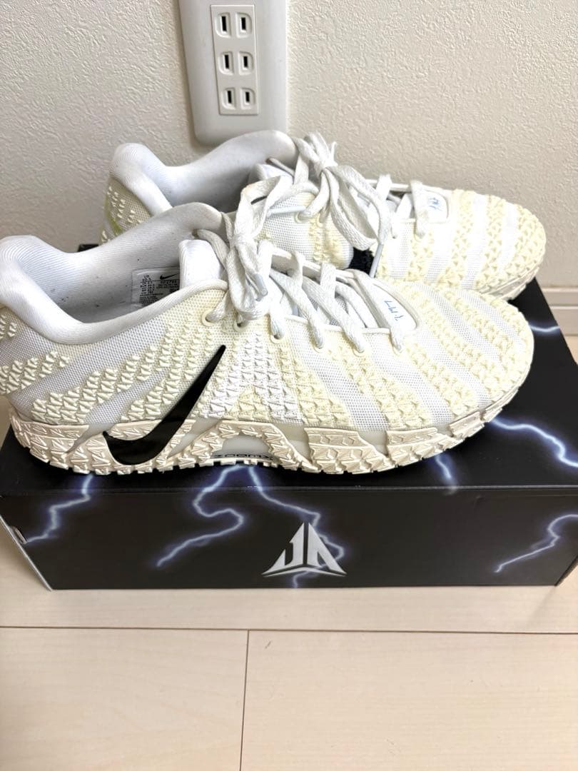 土日限定価格❗️28.5cm ＪＡ３（ジャ３）NIKE ジャモラント