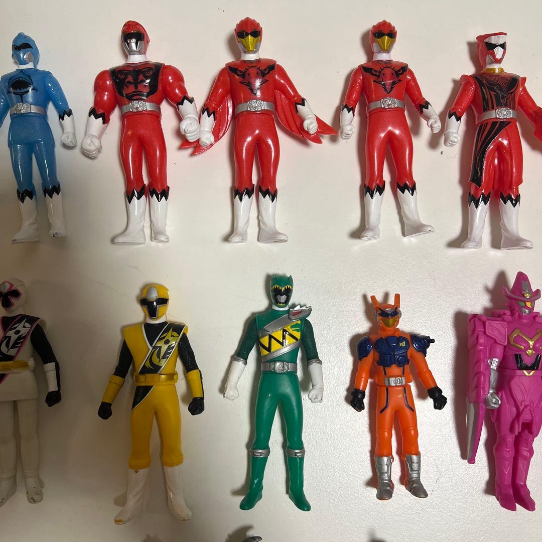 戦隊ヒーロー ソフビ まとめ売り 23体 仮面ライダー - メルカリ