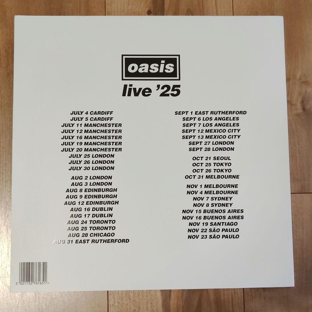 oasis live'25 ツアーパンフレット - メルカリ