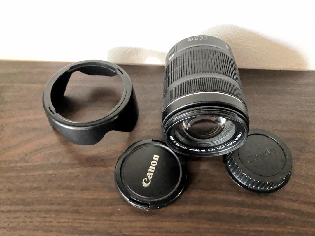 極上品 Canon EF-S 18-135mm f/3.5-5.6 IS STM