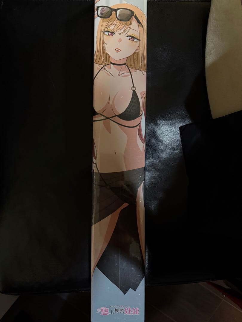 着せ恋 喜多川海夢 台湾限定 マウスパッド 水着 ビキニ 採寸を迫るシーンのドキッとするような表情とポーズを再現！『着せ恋