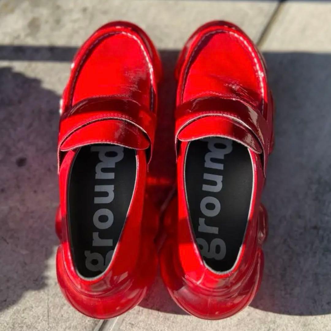 grounds 赤 ローファー - メルカリ