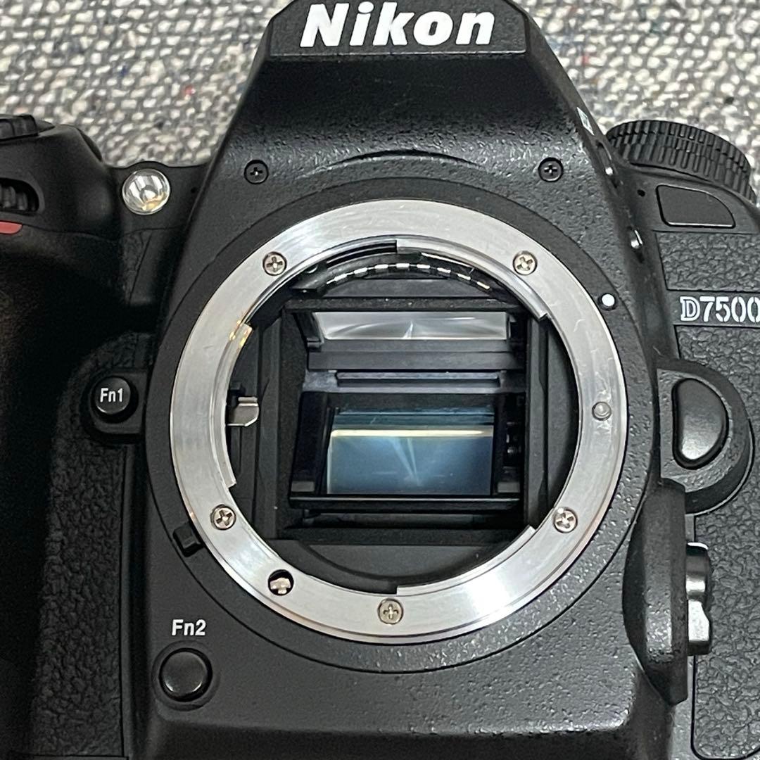 Nikon D7500 18-140 VRレンズキット｜シャッター数2093回 - メルカリ