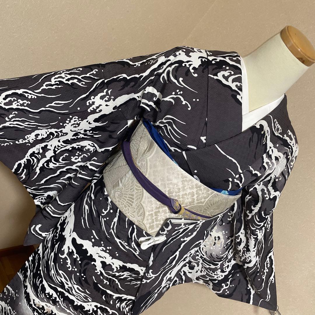 もんぷちさまご成約　成謙工房謹製　大胆な波飛沫の描かれた訪問着
