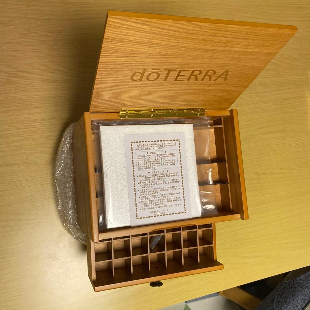 新品✳︎未使用】ドテラ doTERRA ウッドボックス 3段 木箱＋アロマ