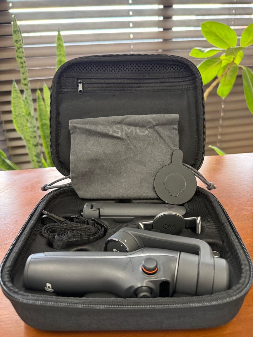 【最終値下げ】DJI Osmo Mobile 6 スタビライザー Osmo Mobile 6 | Osmo Mobile 6 | DJI スマートフォン用3軸