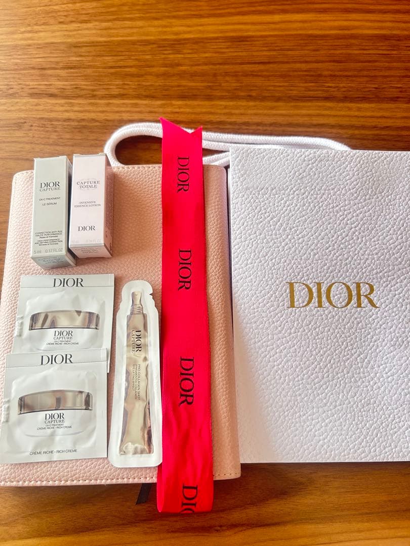 Dior Capture Totale トライアルセット - メルカリ