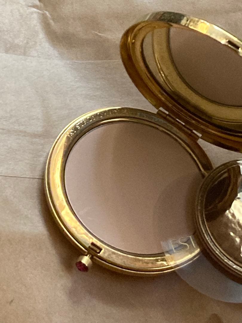 エスティ ローダー インティンシブ プレストパウダートランス