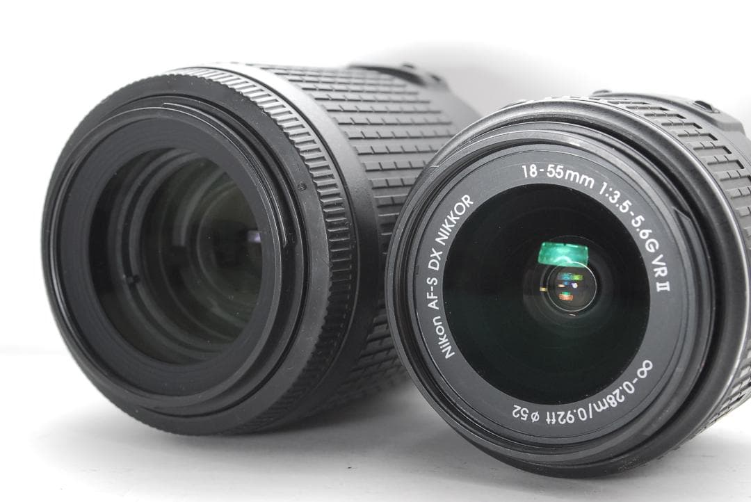 ショット数・使用感少なめ Nikon D3300 スマホ転送 希少カラー レッド