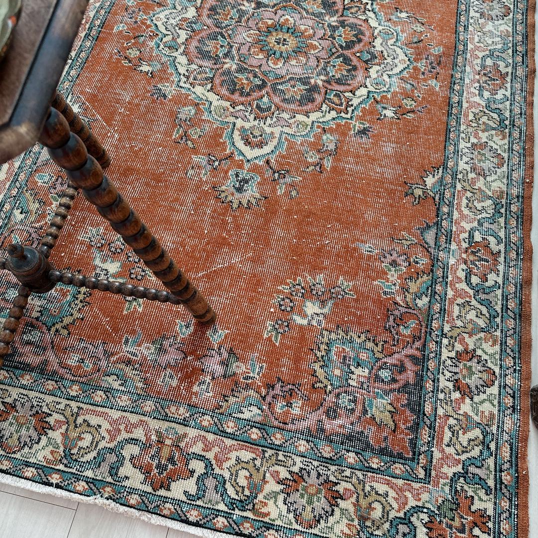 トルコ ヴィンテージラグ A12 レア オレンジ ブラウン ピンク ブルー