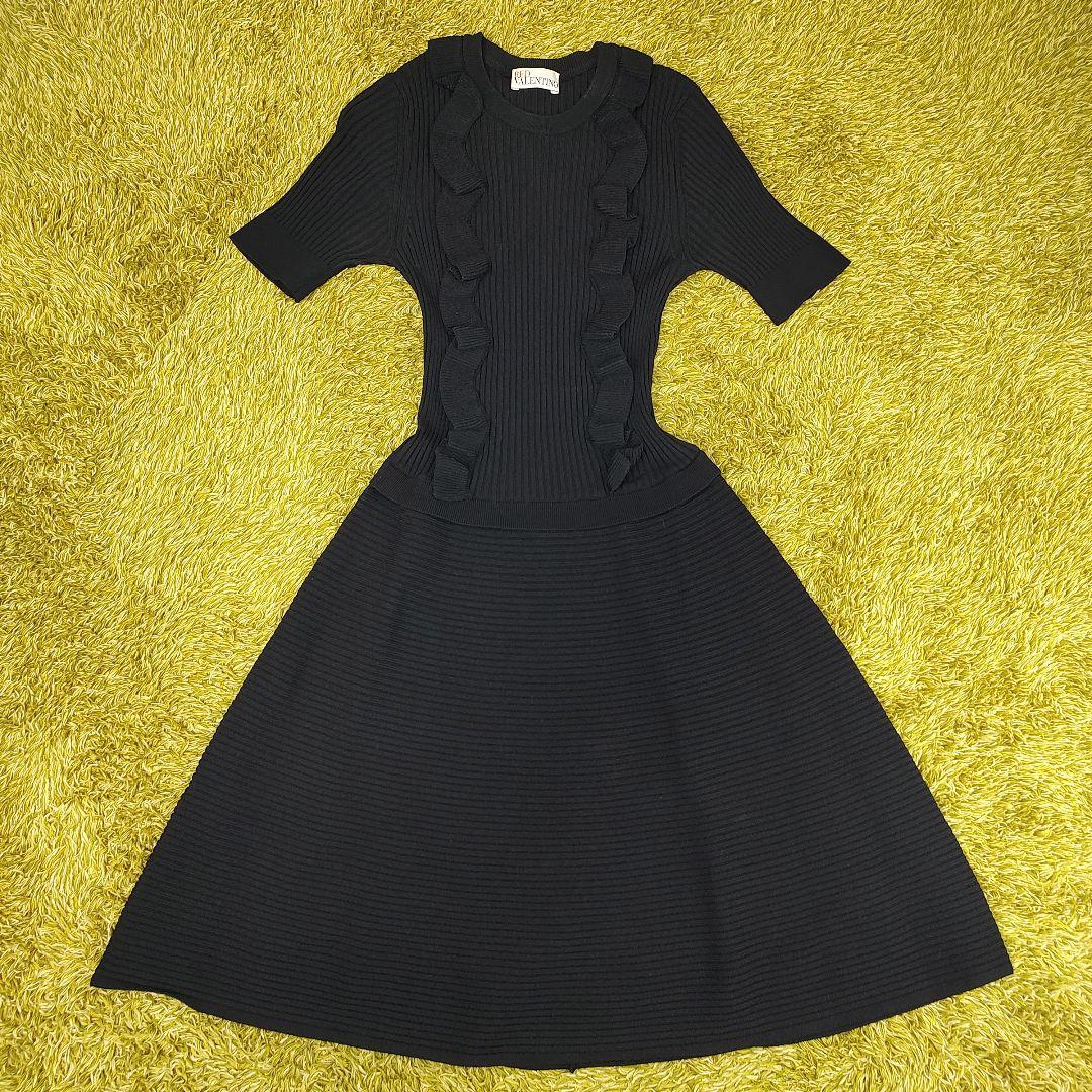 【良品】レッド ヴァレンティノ ニットワンピース フリル　XS　Aライン 中古・古着通販】RED VALENTINO (レッドヴァレンティノ) フリル付