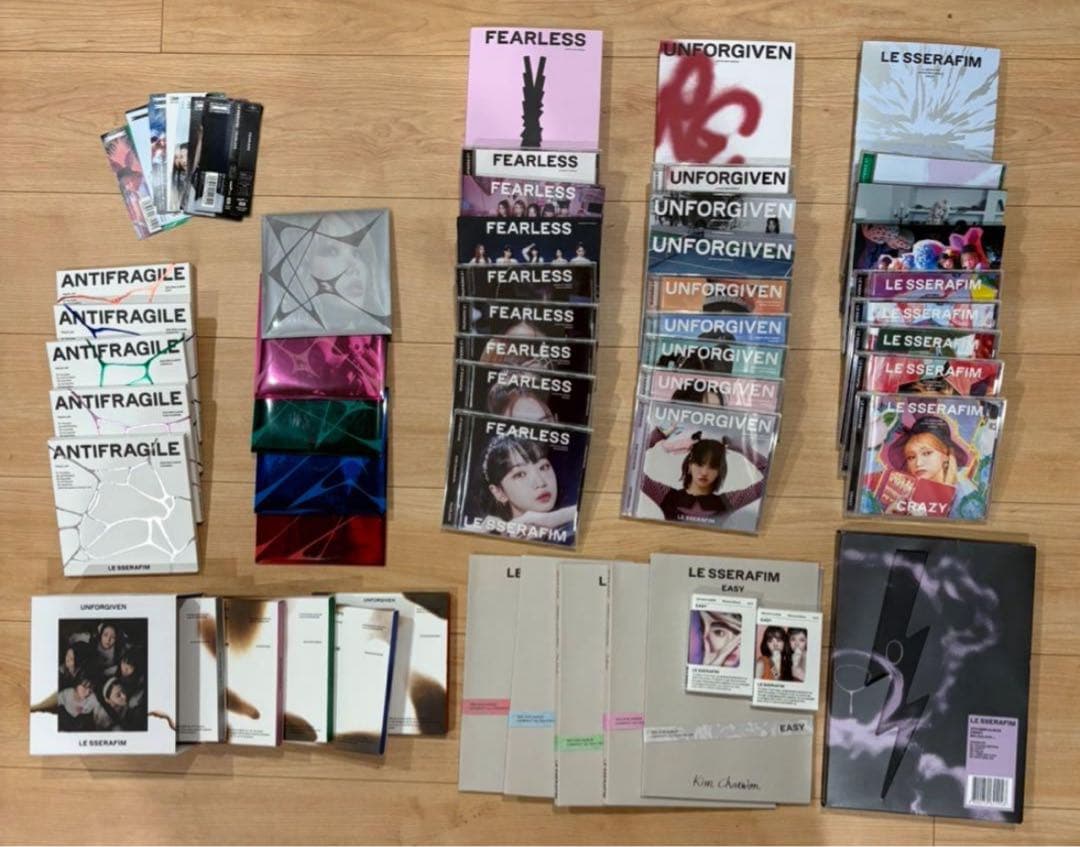 LE SSERAFIM　トレカ まとめ売り　ルセラフィム アルバム ほぼ コンプ ルセラフィム FIM'S CLUB ポップアップ 限定 トレカ コンプセット