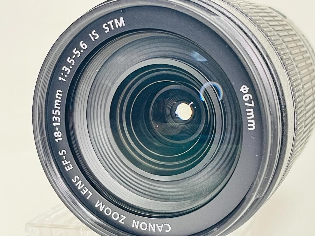 Canon キヤノン EF-S 18-135mm F3.5-5.6 IS STM