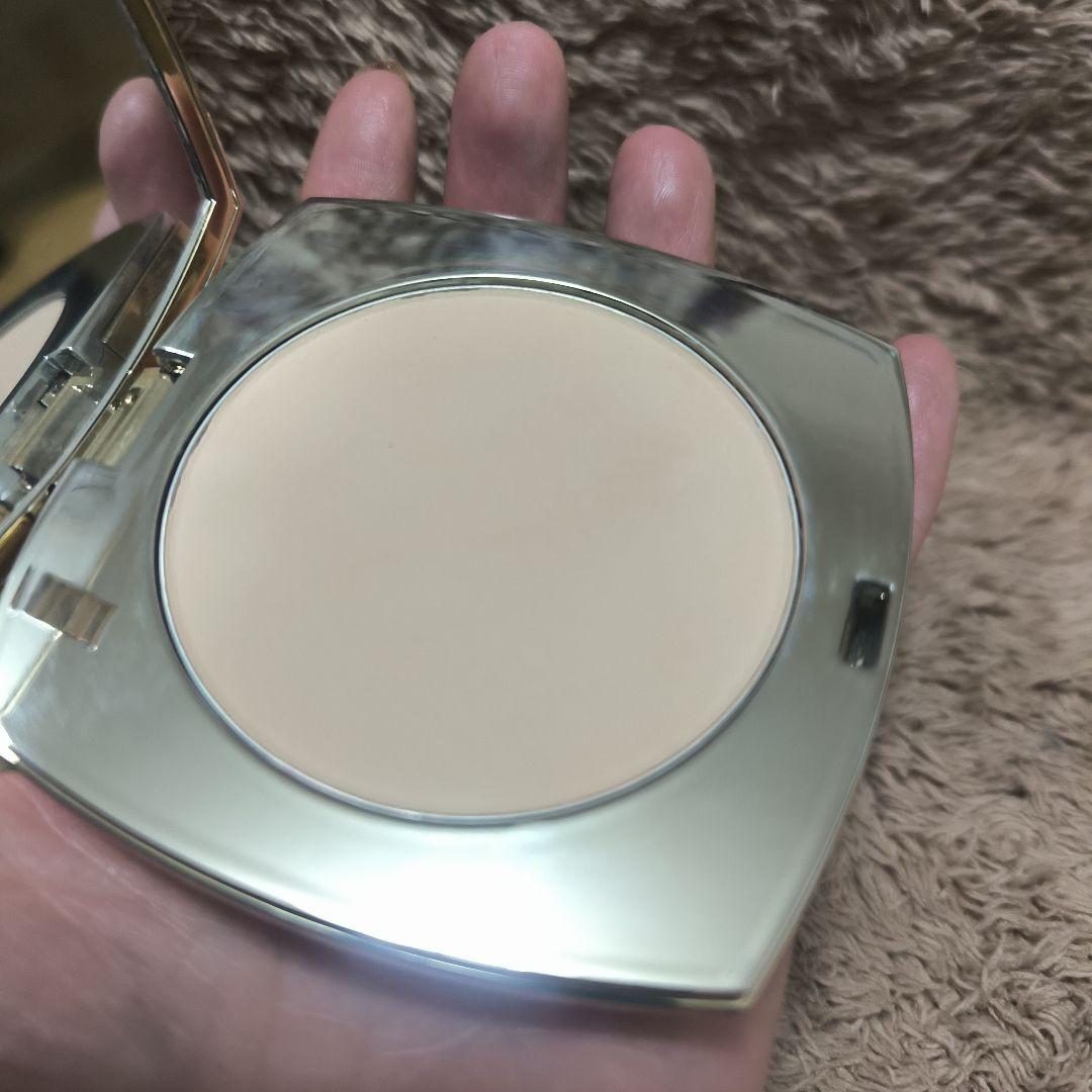 ☆エスティローダー☆リニュートリィブ ラディアンスパウダー メーク