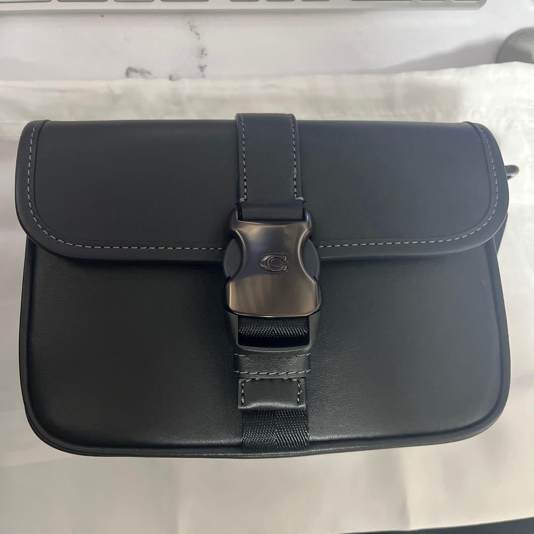 COACH ショルダーバッグ （新品未使用）※ストラップなし COACH（コーチ） ハンドバッグ CURVE ZIP カーブ ジップ CAF11