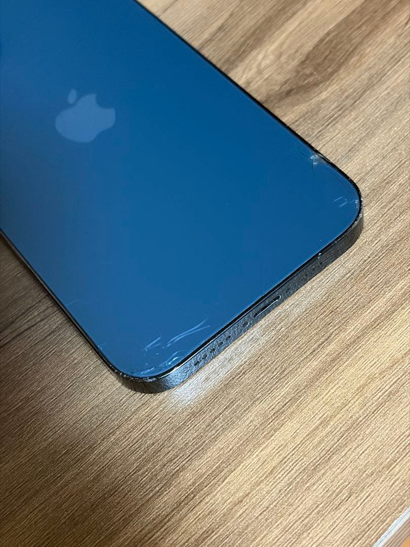 iPhone12 Pro パシフィックブルー ひび割れ、ガラス割れ有 - メルカリ