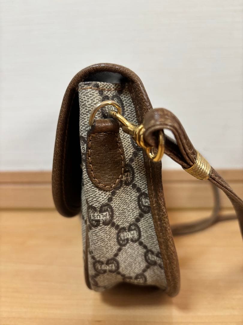 GUCCI PLUSグッチ プラス ショルダーバッグ ポシェット 希少 - メルカリ