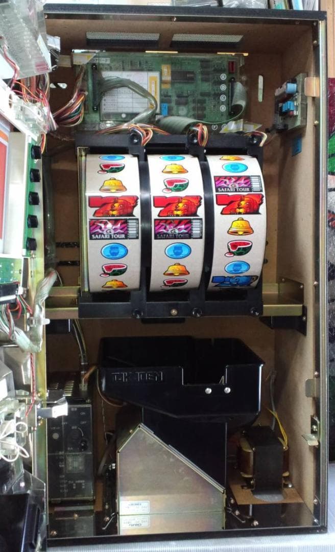 たろ様専用】サミー☆サバンナパーク【コイン不要機付】爆裂AT機・4