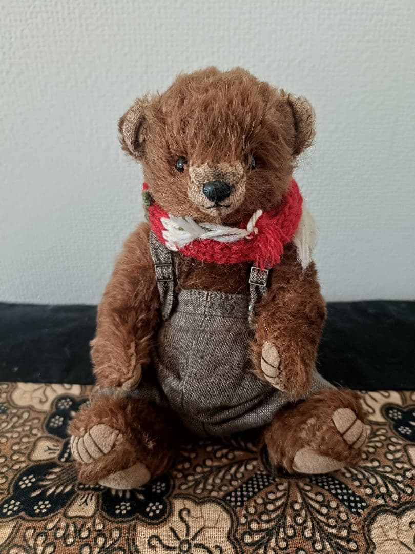 作家様　ぬいぐるみ　テディベア さち先生のぬいぐるみ作りの作業のお供は何ですか？ #テディベア教室