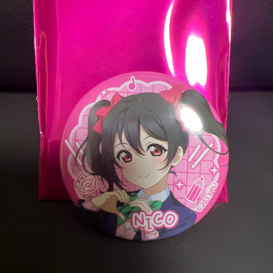 アトレ秋葉原 矢澤にこ 缶バッジ ラブライブ シリーズ 15周年 μ's