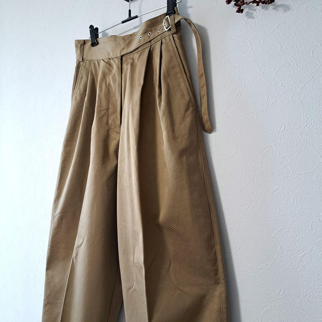 マノンフリップ【極美品】マイグルカパンツ ベージュ サイズ1 日本製