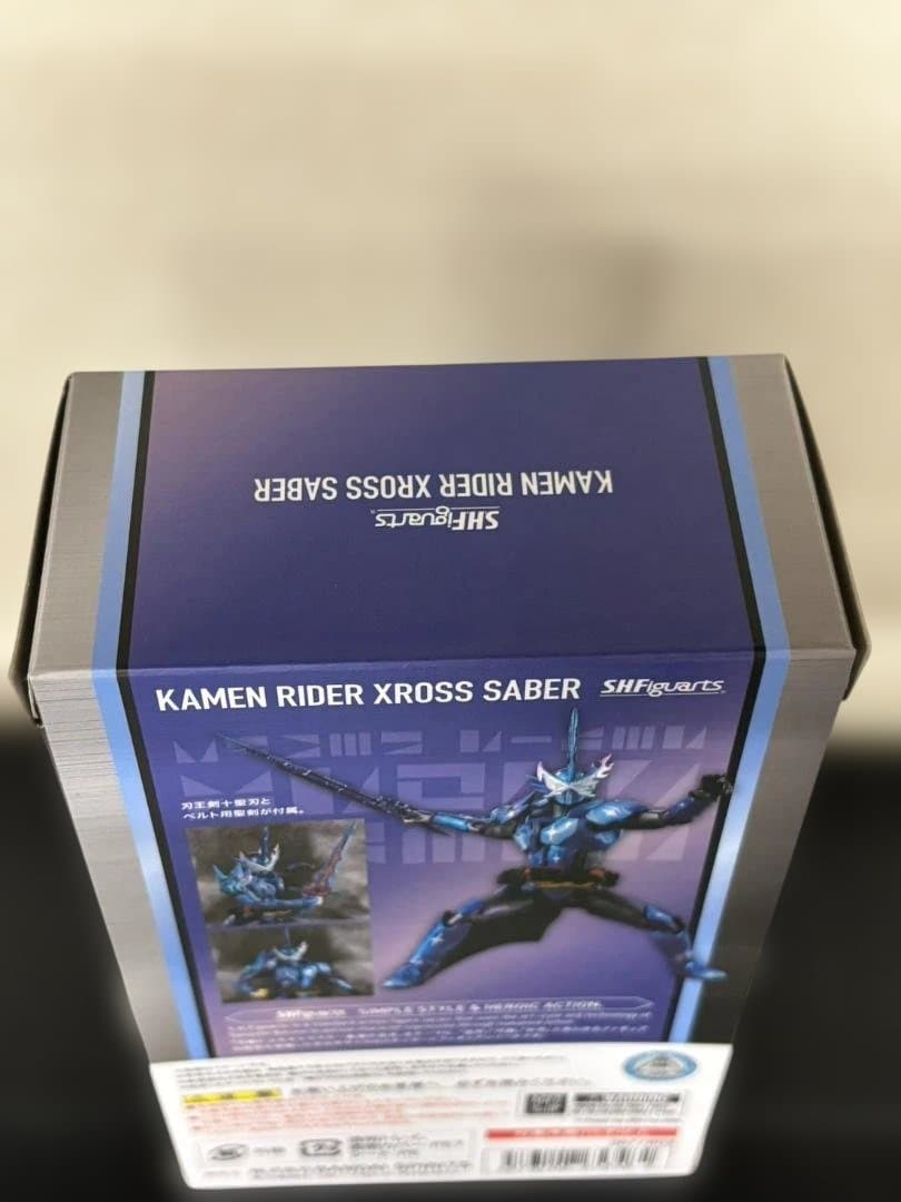 S.H.Figuarts 仮面ライダーセイバー　クロスセイバー　フィギュア