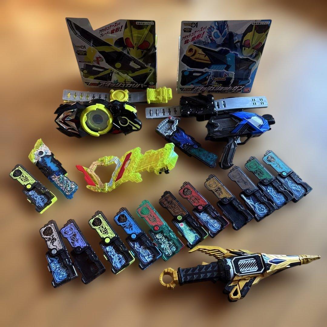 BANDAI 仮面ライダーゼロワンエイムズショットライザー　 プログライズキー 変身ベルト DXエイムズショットライザー｜仮面ライダーおもちゃウェブ