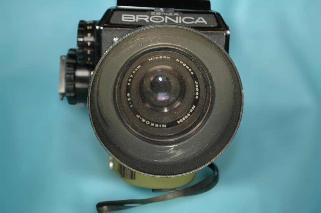 ナ*ナ様 ZENZA BRONICA EC 《ジャンク品》