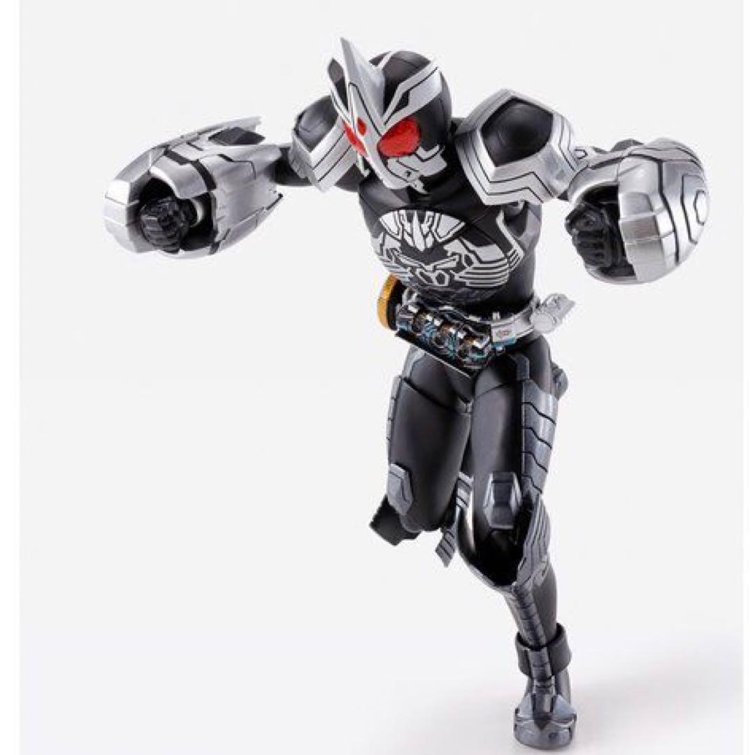 S.H.Figuarts（真骨彫製法） 仮面ライダーオーズ サゴーゾ コンボ