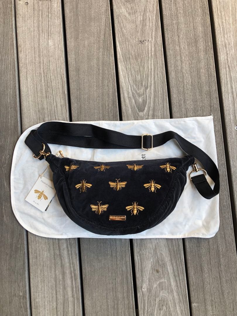 新品 elizabeth scarlett ショルダーポーチ Elizabeth Scarlett Orange Blossom Velvet Everyday Pouch - Cobalt