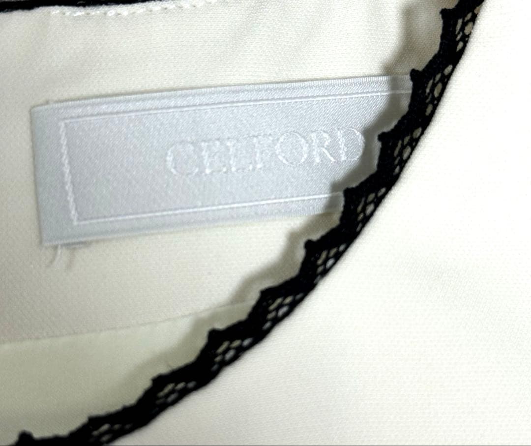 美品 セルフォード ワンピース レースラインWクロスワンピース 白