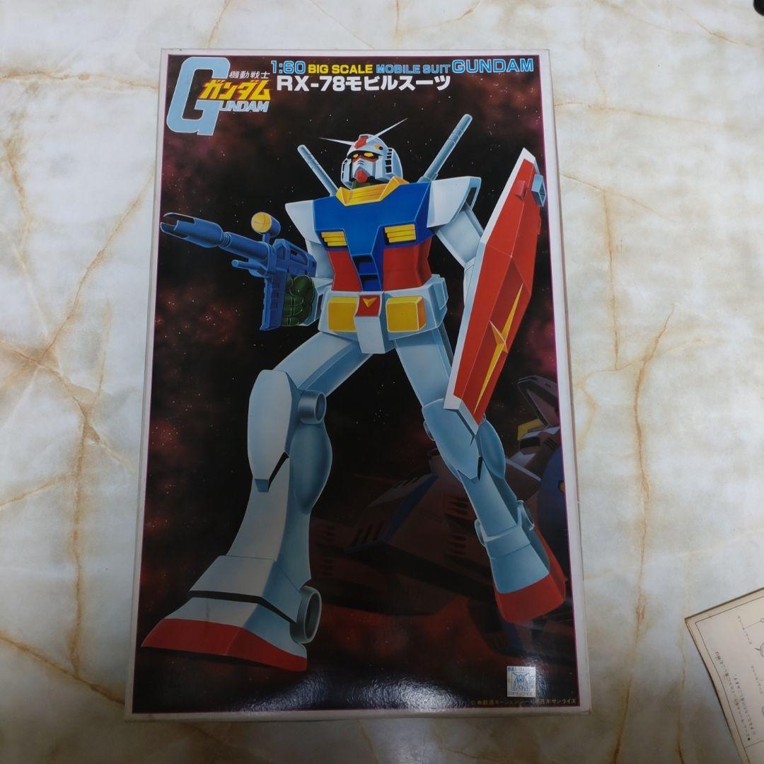 バンダイ 1/60 RX-78 ガンダム　モビルスーツ （プラモデル） Amazon | PG UNLEASHED 機動戦士ガンダム RX-78-2 ガンダム 1/60