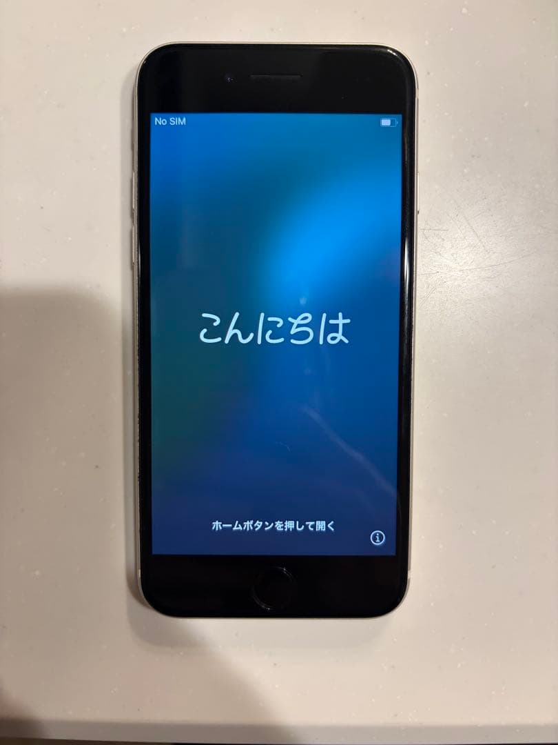 iPhone SEホワイト　本体 Amazon.com: Apple iPhone SE (2nd Generation), US Version, 64GB