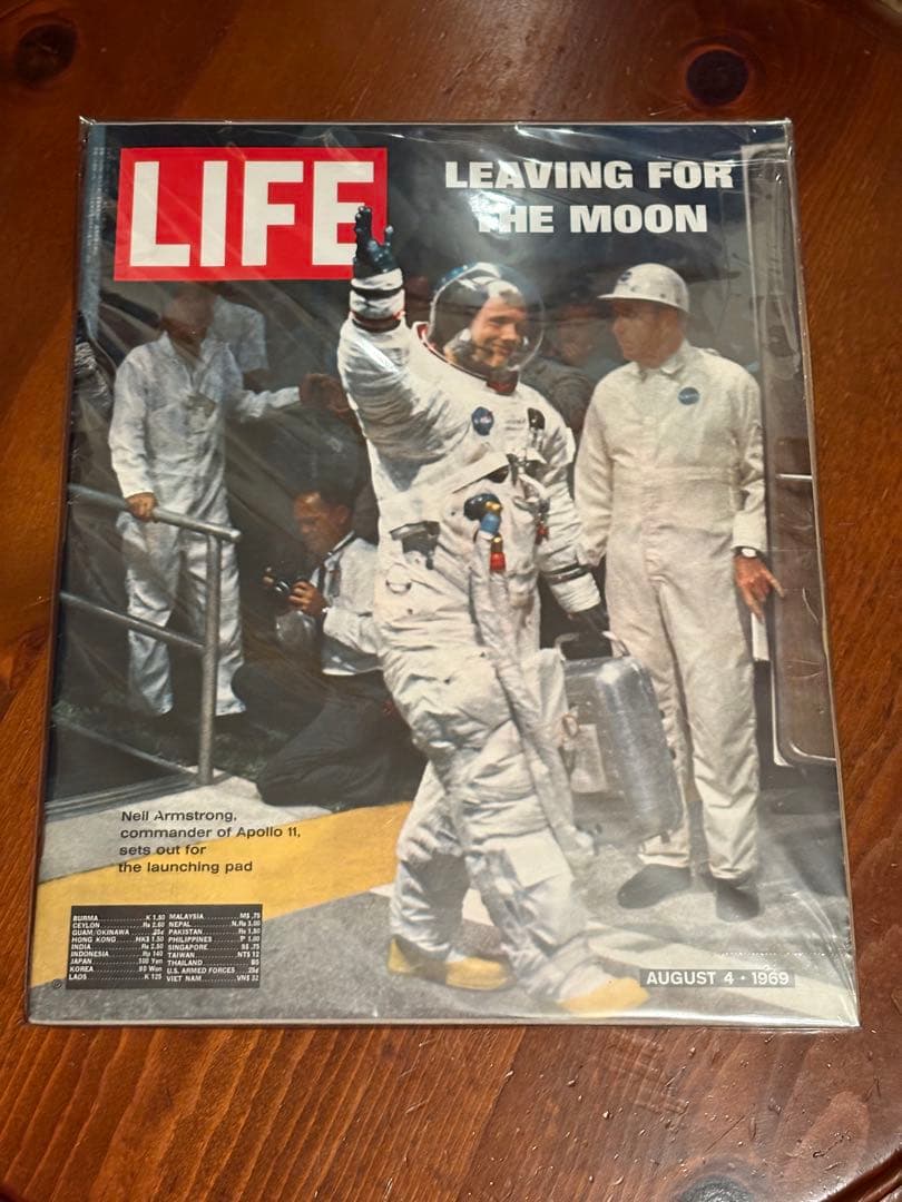 超希少 ヴィンテージLIFE誌 12冊 LIFEが入る額付き 質問はコメントへ