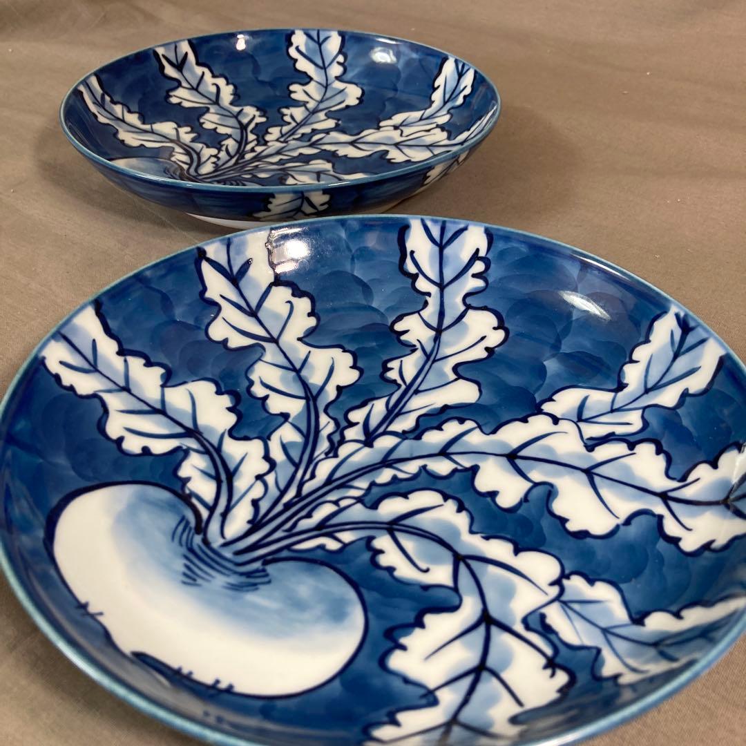 源右衛門】古伊万里の伝統 日本の名窯 舘林源右衛門作 染付根菜濃文 中