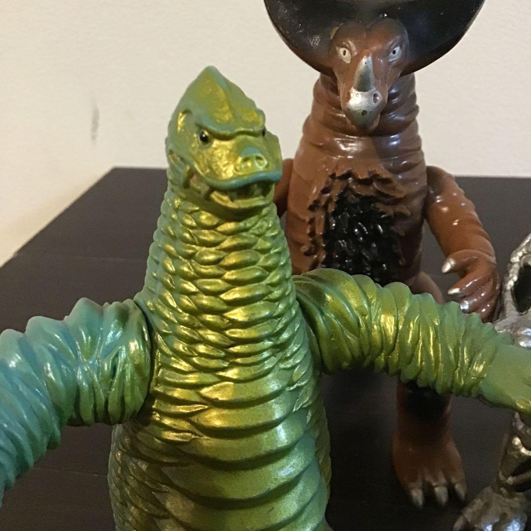 バンダイ ウルトラ怪獣シリーズ 初代ウルトラマン 怪獣 ソフビ 4体