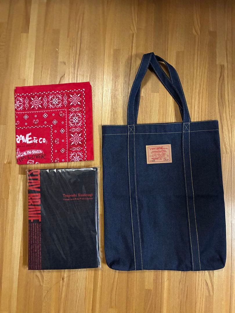 草彅剛　STAY BRAVE リーバイス　501XX 本・デニムバック・バンダナ 草彅剛 STAY BRAVE リーバイス 501XX 本・デニムバック・バンダナ 草彅