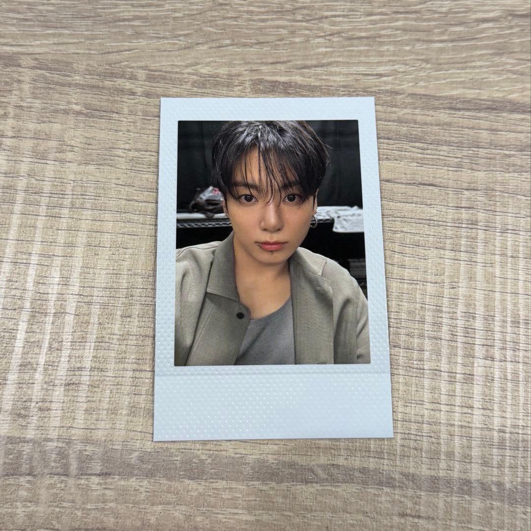 BTS アミボム Ver.4 ペンライト トレカ JUGNKOOK ジョングク - メルカリ