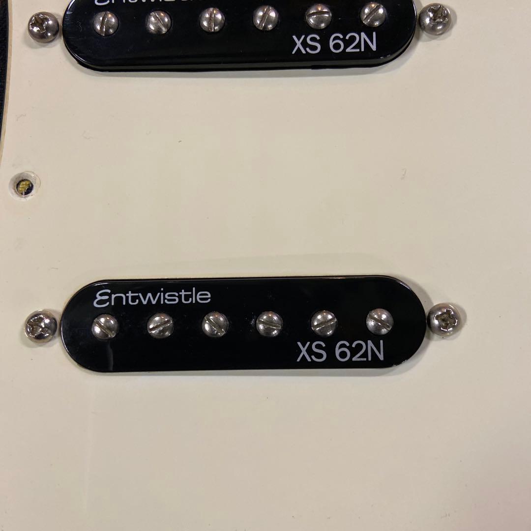 Entwistle XS62N ストラト用ピックアップ、ピックガード、セレクター