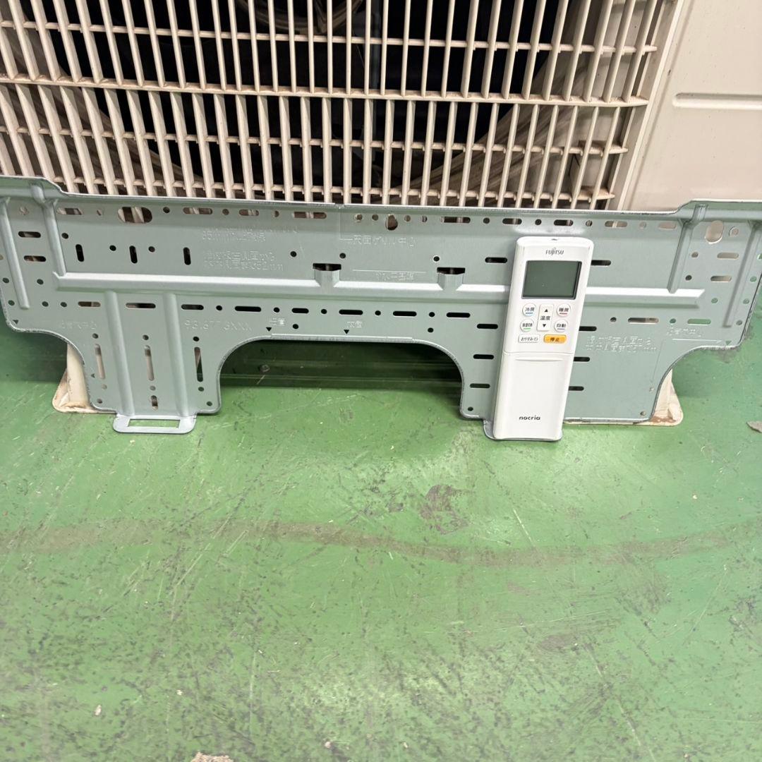 725 モデルルーム展示品 ルームエアコン 容量2.2kw 6畳〜8畳向け