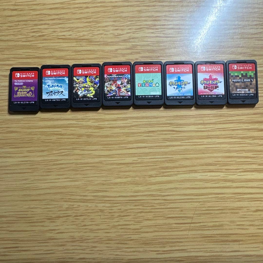 Nintendo Switch 本体 青と赤のJoy-Con 周辺機器カセット8 - メルカリ