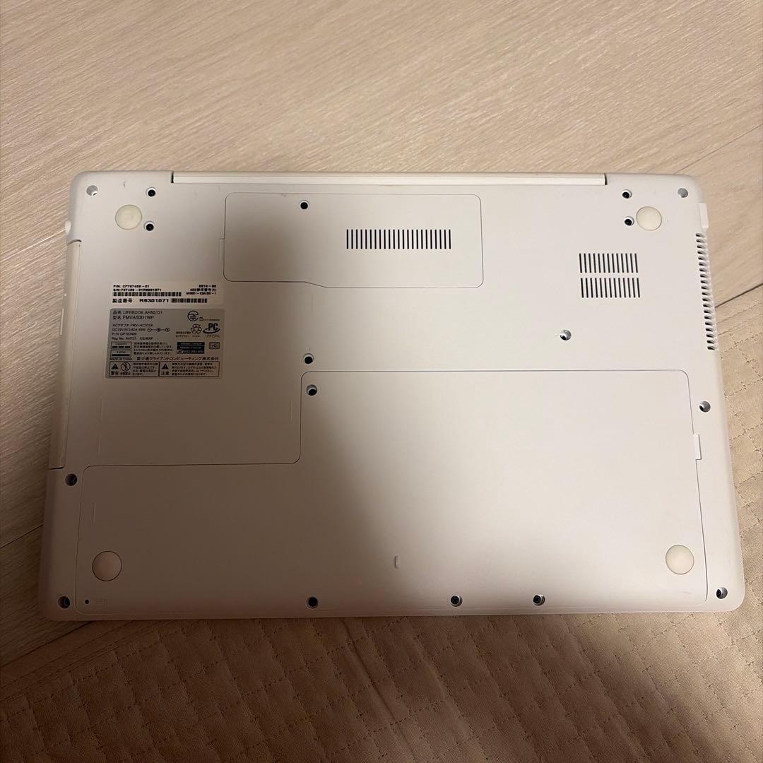 15.6型 PC】Fujitsu LIFEBOOK ホワイトノートPC 本 - メルカリ